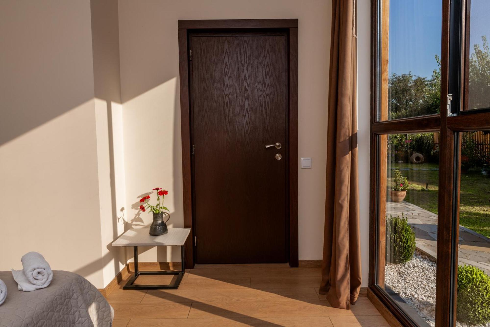 Alvani Inn K'vemo Alvani Екстериор снимка