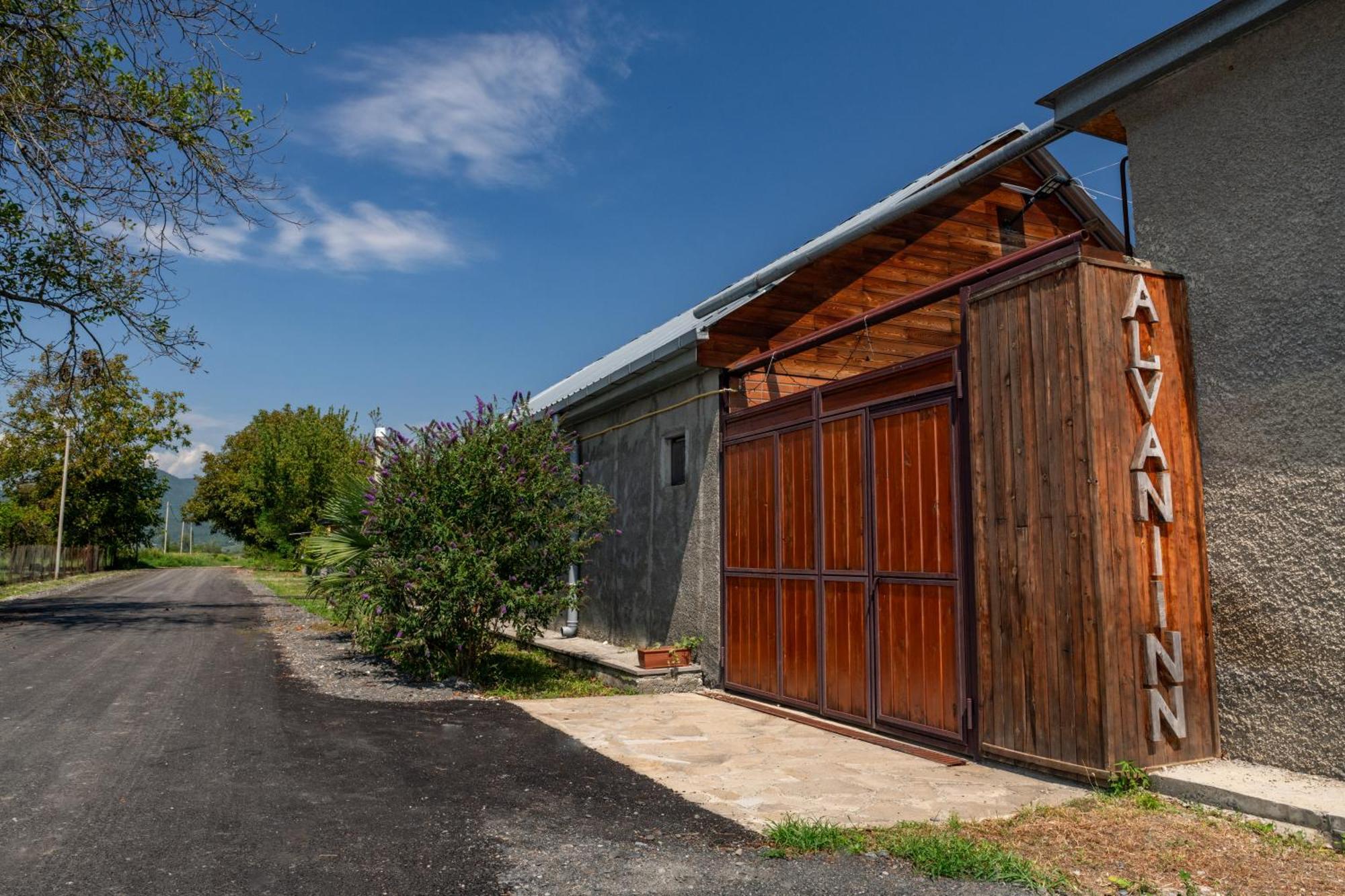 Alvani Inn K'vemo Alvani Екстериор снимка