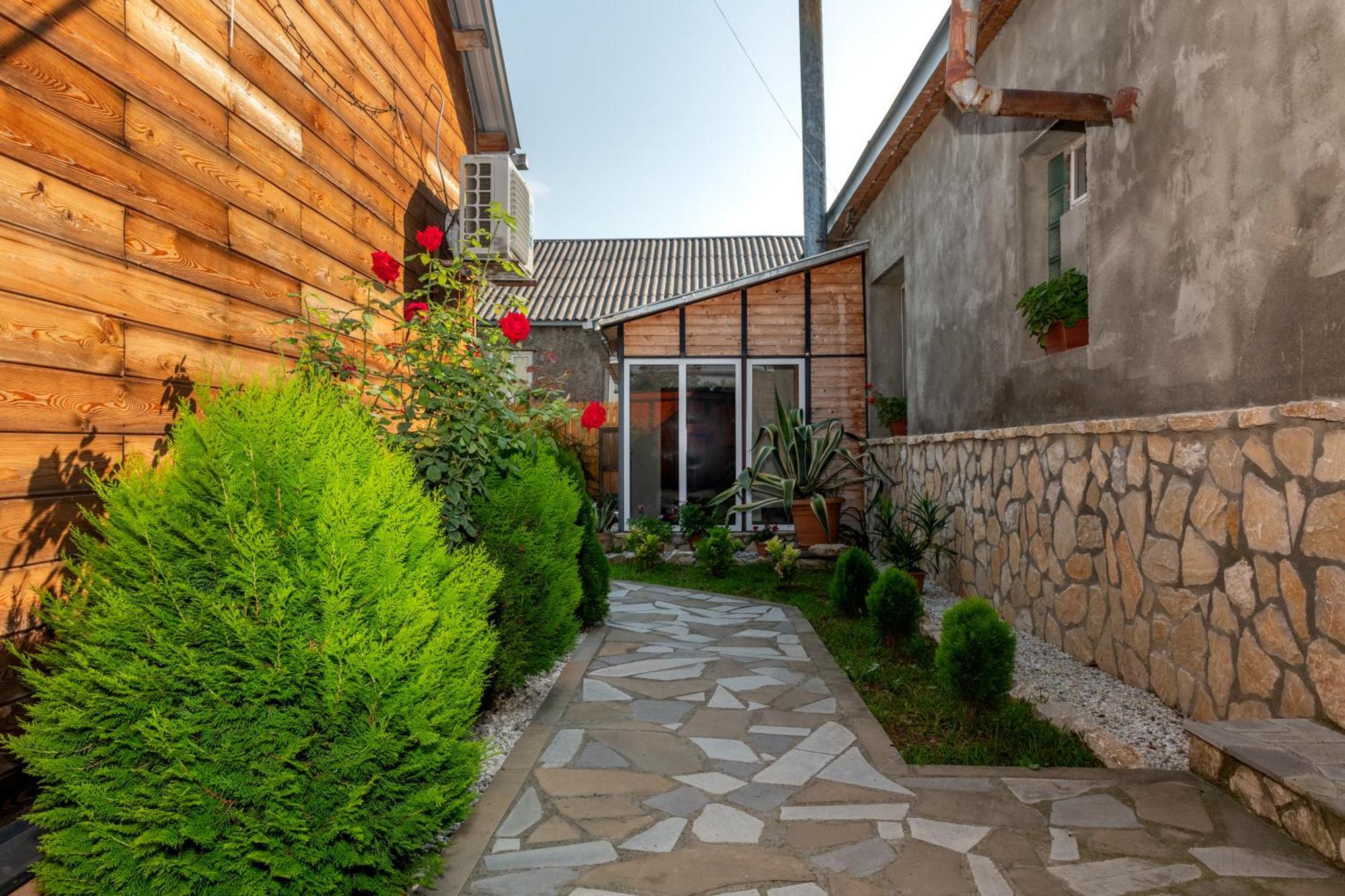 Alvani Inn K'vemo Alvani Екстериор снимка