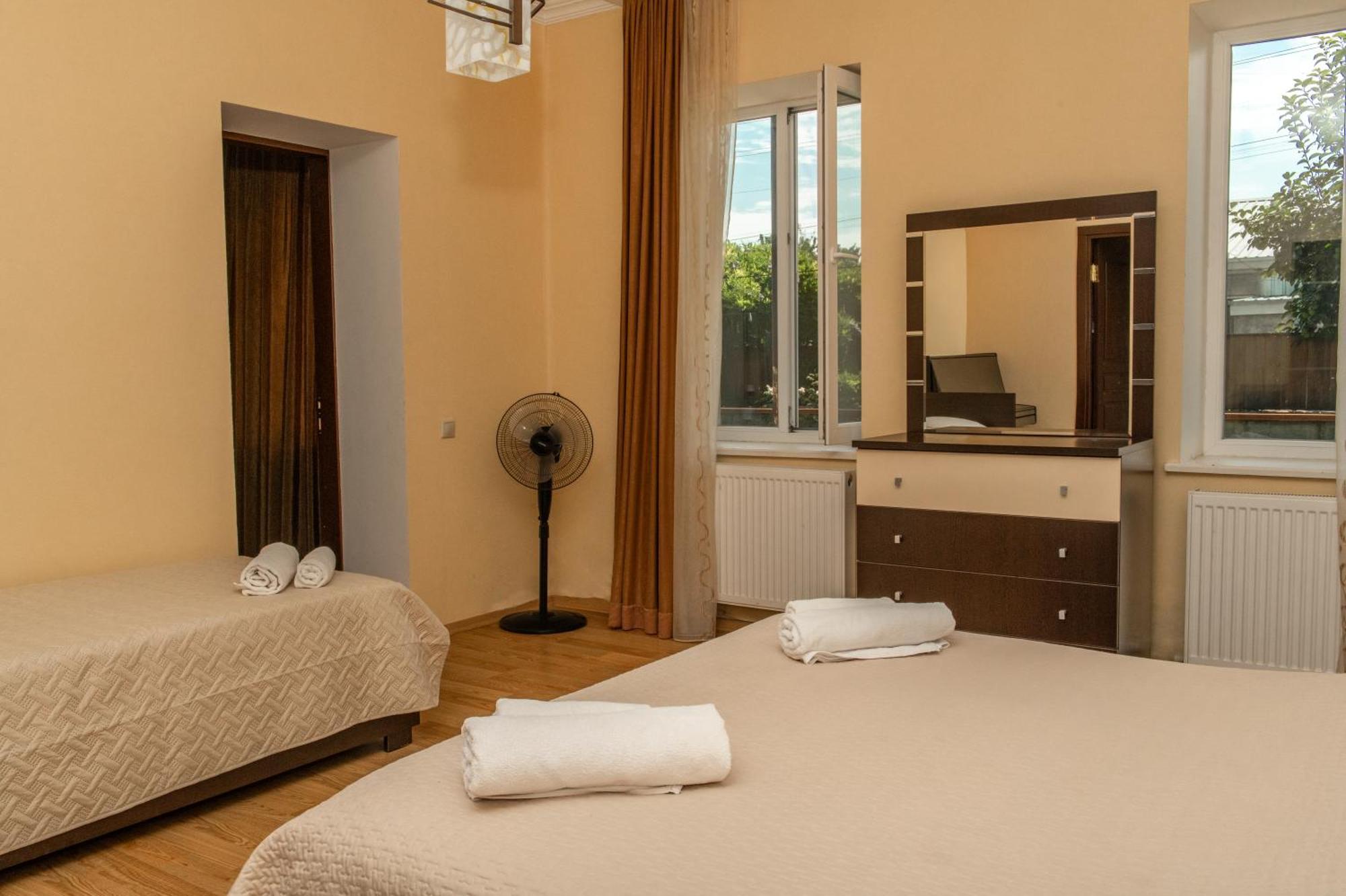 Alvani Inn K'vemo Alvani Екстериор снимка